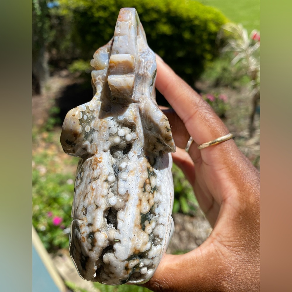 White and Green Orbicular Jasper Elephant Carving - Picture 8 of 13